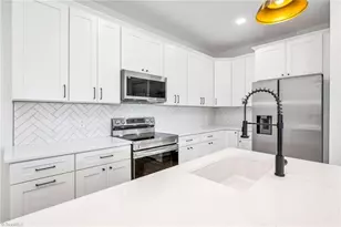 2117 24th St Ln SE, Hickory, NC 28602 - Photo 15