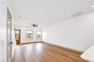 2117 24th St Ln SE, Hickory, NC 28602 - Photo 9