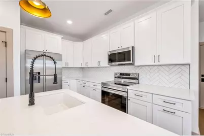 2111 24th Street Lane SE, Hickory, NC 28602 - Photo 43