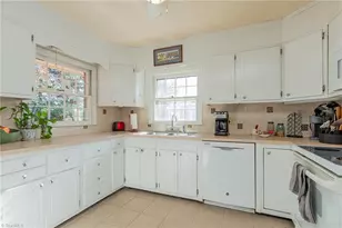 601 Longview Dr, Thomasville, NC 27360 - Photo 13