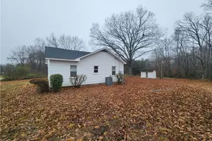 254 Landreth Rd, Madison, NC 27025 - Photo 3