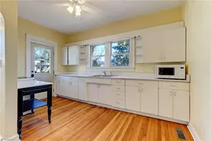 307 S Tremont Dr, Greensboro, NC 27403 - Photo 13