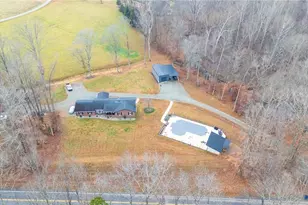 2567 Jones Dr, Mebane, NC 27302 - Photo 39