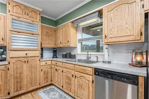 2567 Jones Dr, Mebane, NC 27302 - Photo 9