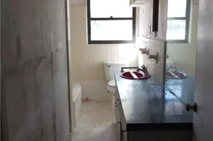 708 Rockspring Rd, High Point, NC 27262 - Photo 5