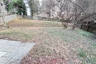 3630 Sunset Hollow Dr, High Point, NC 27265 - Photo 27