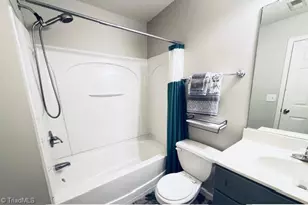 3630 Sunset Hollow Dr, High Point, NC 27265 - Photo 17