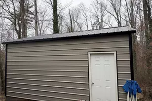 324 Thomas St, North Wilkesboro, NC 28659 - Photo 17