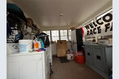 324 Thomas Street, North Wilkesboro, NC 28659 - Photo 21