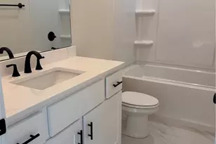 16 W Colonial Dr, Thomasville, NC 27360 - Photo 15