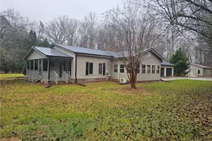 301 Crouse Mountain Ln, Lexington, NC 27292 - Photo 1