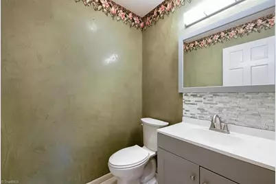 210 College Road #303, Greensboro, NC 27410 - Photo 17