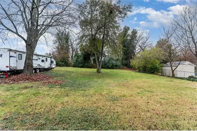 1318 Lamont Drive, Winston-Salem, NC 27103 - Photo 21