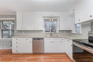 1318 Lamont Dr, Winston-Salem, NC 27103 - Photo 9