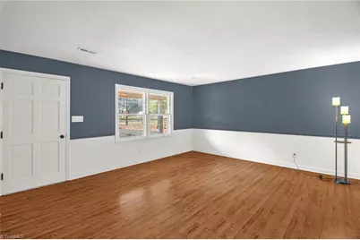 2521 N Berry Street, Germanton, NC 27019 - Photo 5