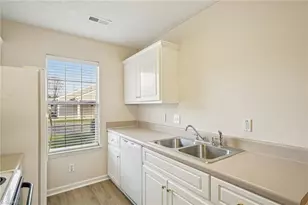 2431 Moran St, Burlington, NC 27215 - Photo 13