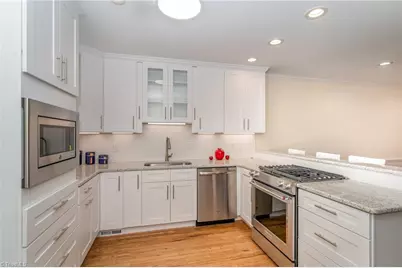 3 Folkstone Drive, Greensboro, NC 27403 - Photo 3