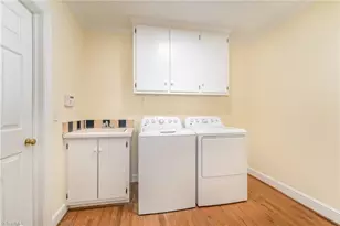 3 Folkstone Dr, Greensboro, NC 27403 - Photo 11