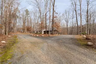 2282 Steppingstone Ln, Asheboro, NC 27205 - Photo 3