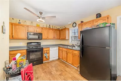 2296 Zornbrook Drive, Greensboro, NC 27406 - Photo 7