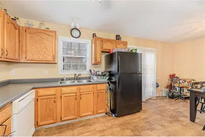 2296 Zornbrook Drive, Greensboro, NC 27406 - Photo 9