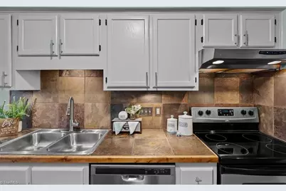 814 Guilford College Road #129, Greensboro, NC 27409 - Photo 13