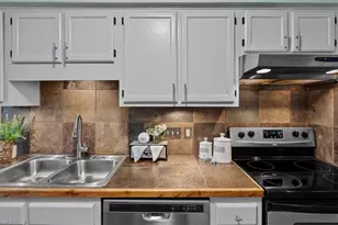 814 Guilford College Rd, Greensboro, NC 27409 - Photo 13