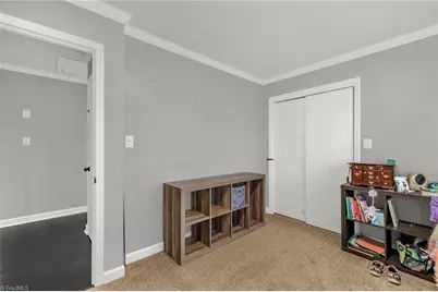 921 Lake Drive W, Thomasville, NC 27360 - Photo 19