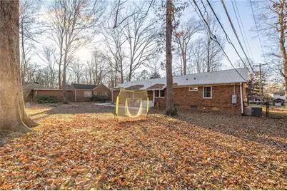 921 Lake Drive W, Thomasville, NC 27360 - Photo 37