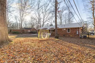 921 Lake Dr W, Thomasville, NC 27360 - Photo 37