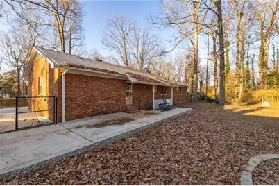 921 Lake Drive W, Thomasville, NC 27360 - Photo 35