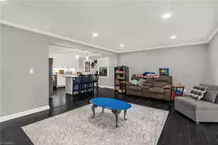 921 Lake Dr W, Thomasville, NC 27360 - Photo 9