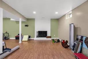 921 Lake Dr W, Thomasville, NC 27360 - Photo 23