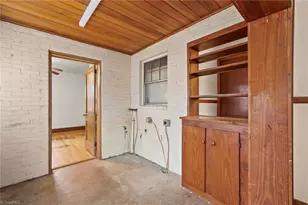 1001 W Clemmonsville Rd, Winston-Salem, NC 27127 - Photo 13