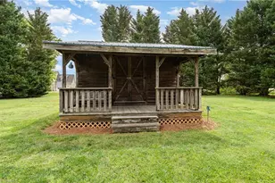 412 Stage Coach Ct, Greensboro, NC 27409 - Photo 33
