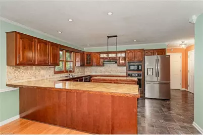 412 Stage Coach Court, Greensboro, NC 27409 - Photo 11