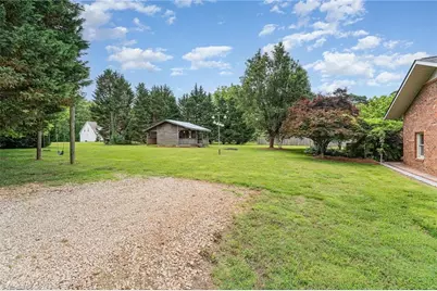 412 Stage Coach Court, Greensboro, NC 27409 - Photo 35