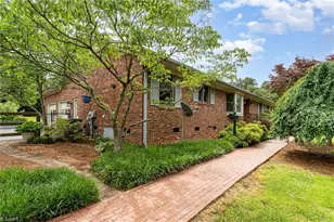 412 Stage Coach Ct, Greensboro, NC 27409 - Photo 3