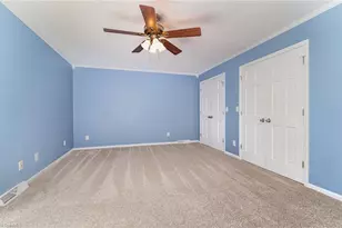 412 Stage Coach Ct, Greensboro, NC 27409 - Photo 23