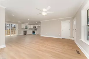 122 Lake St, Elkin, NC 28621 - Photo 5