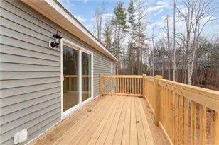 122 Lake St, Elkin, NC 28621 - Photo 19