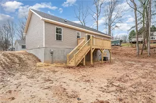 129 Lake St, Elkin, NC 28621 - Photo 19