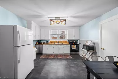 307 W Main Street, Haw River, NC 27258 - Photo 7