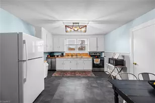 307 W Main St, Haw River, NC 27258 - Photo 7