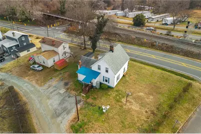 307 W Main Street, Haw River, NC 27258 - Photo 27