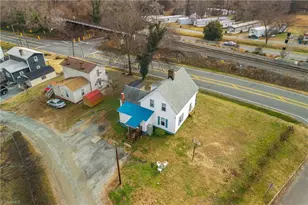 307 W Main St, Haw River, NC 27258 - Photo 27