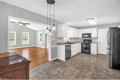 114 Stapleton Way, High Point, NC 27265 - Photo 25