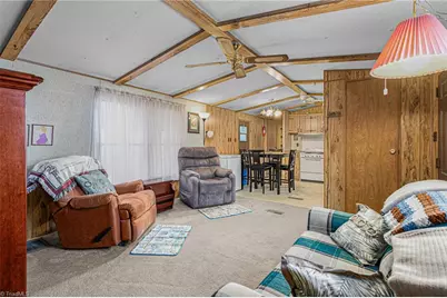 132 Friendly Road, Thomasville, NC 27360 - Photo 9