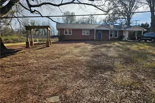 2230 Independence Rd, Winston-Salem, NC 27106 - Photo 3