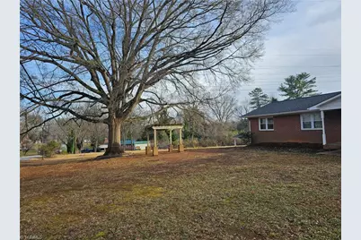 2230 Independence Road, Winston-Salem, NC 27106 - Photo 11